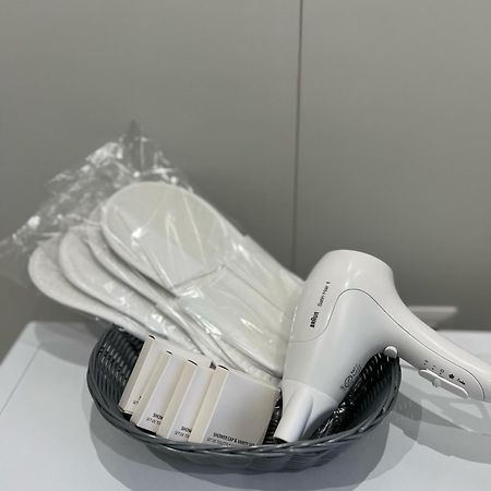 ティラナMetropolitan Charm: Cozy 1Br In 7Min To Skanderbegアパートメント エクステリア 写真